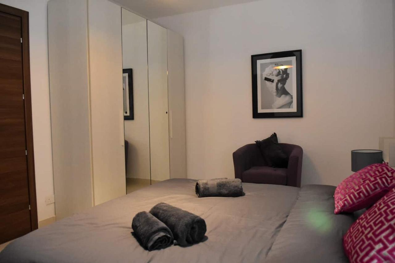 Voguish 3 Bedroom Apartment St. Paul's Bay Exteriör bild
