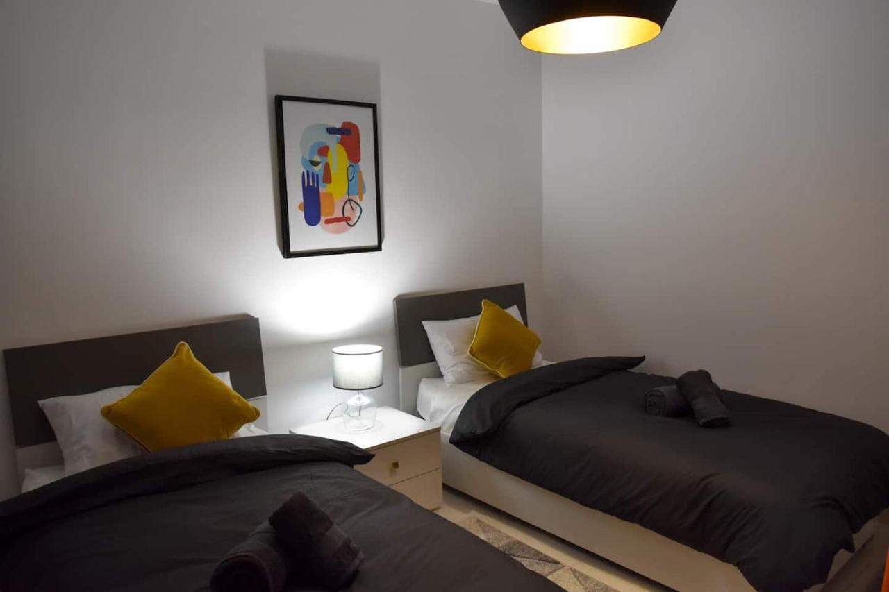 Voguish 3 Bedroom Apartment St. Paul's Bay Exteriör bild